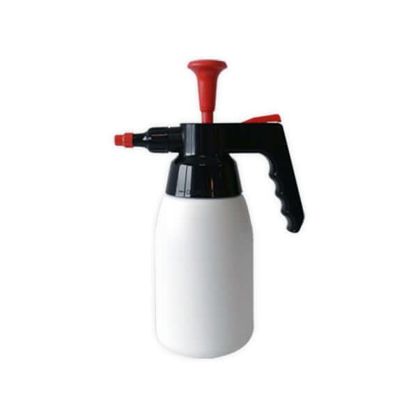 MP Pump Sprayer 1 Litre - durable spray bottle for cleaning agents and silicone removers.